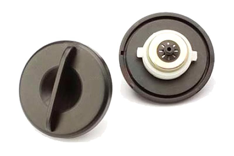 PEUGEOT 106 2nd phase Rallye (1997 to 2004) fuel cap photo